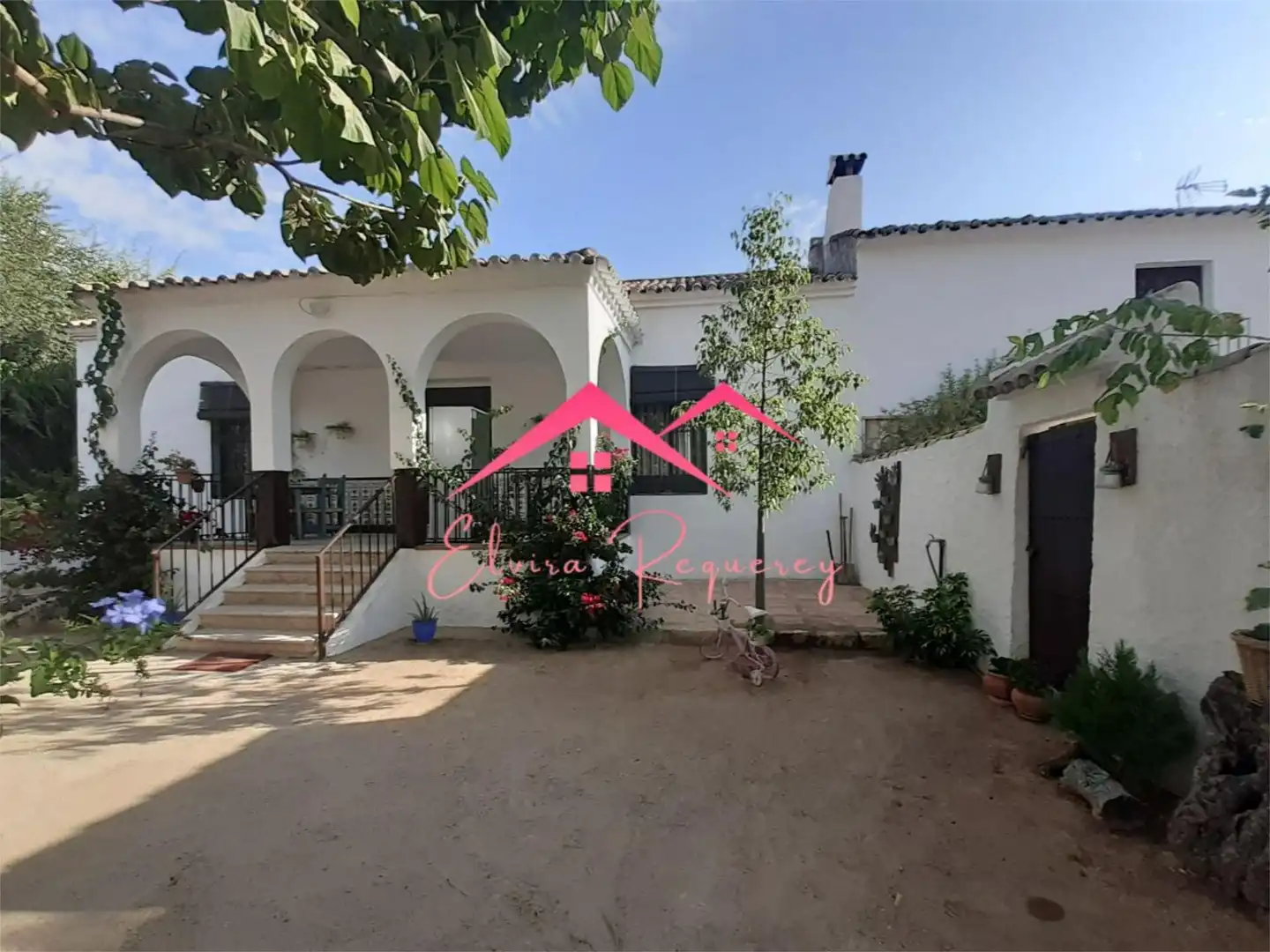 Jardí de Casa o xalet en venda en Lucena amb Terrassa