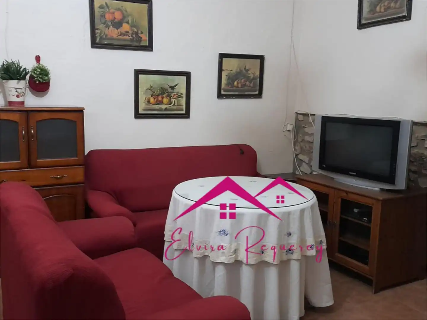 Sala d'estar de Casa o xalet en venda en Lucena amb Terrassa