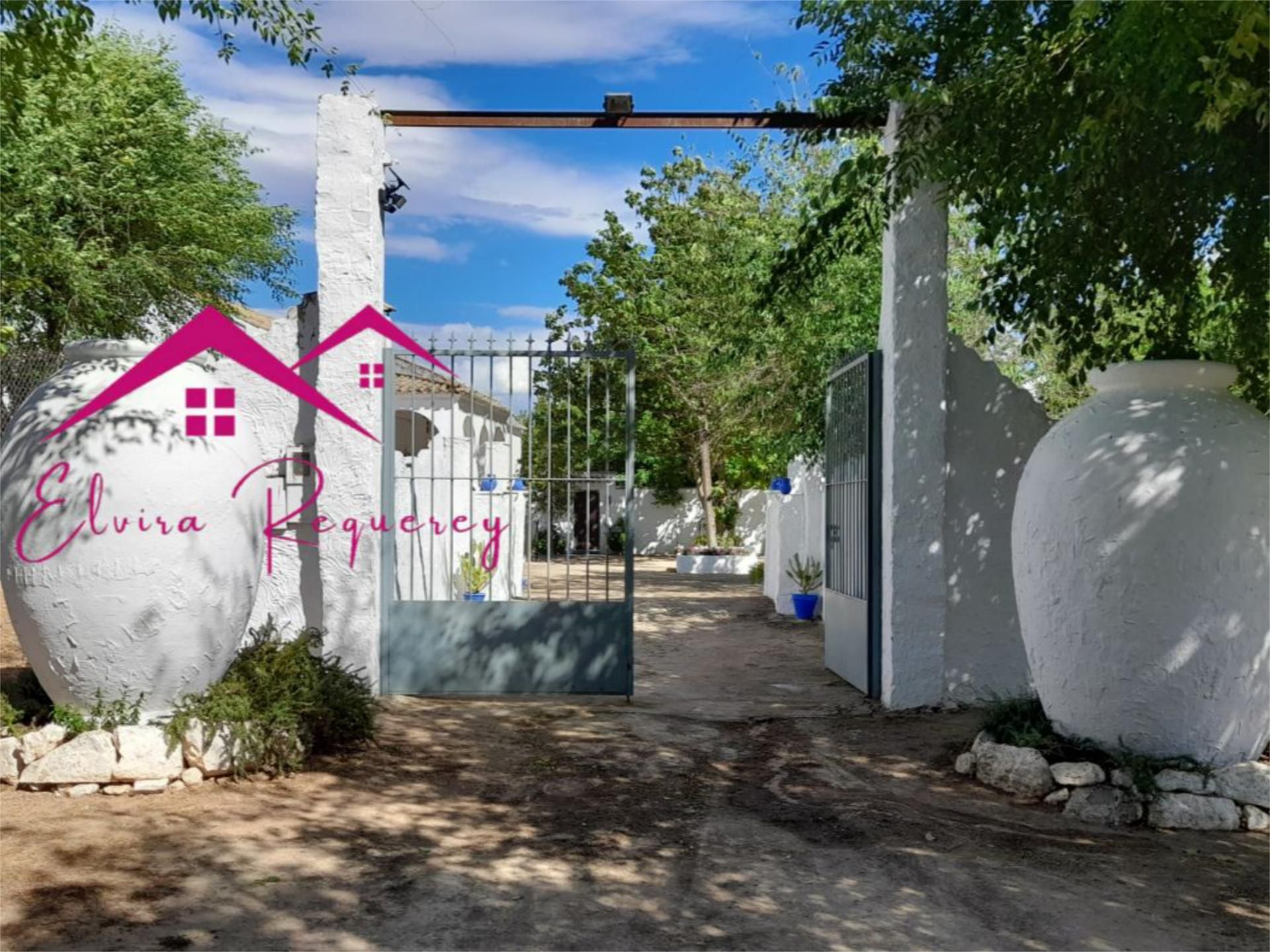 Flat for sale in Calle Cristo Marroquí, 630, Las Vegas - Campoaras Exterior view of Flat for sale in Lucena with Private garden and Terrace