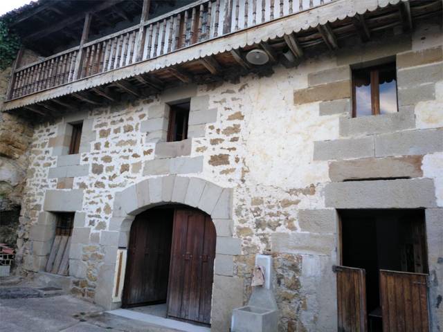 Piso en Venta en Calle Barrio el Val, 16 en Valle de Zamanzas