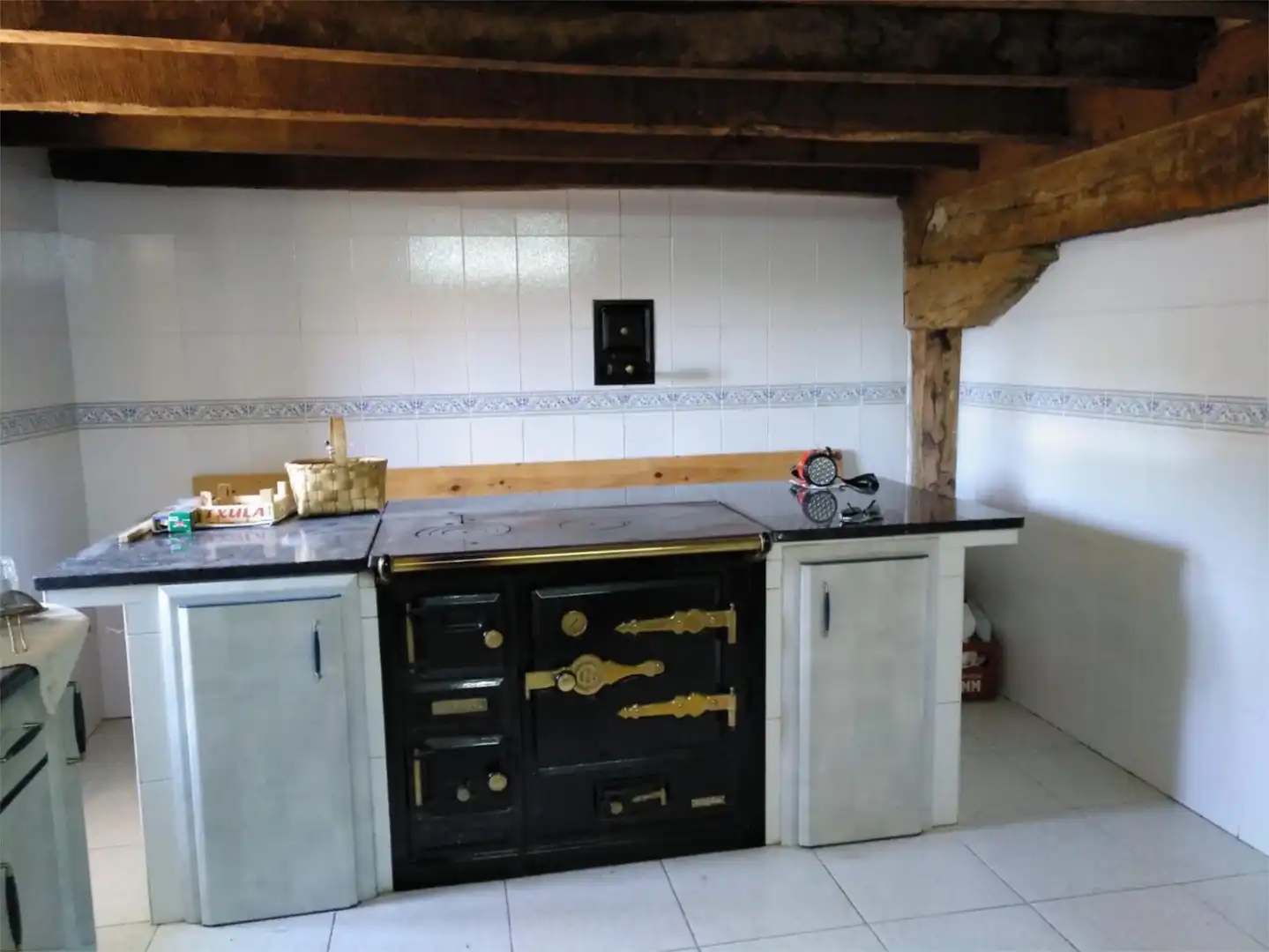 Küche von Wohnung zum Verkauf in Valle de Zamanzas mit Heizung, Privatgarten und Abstellraum