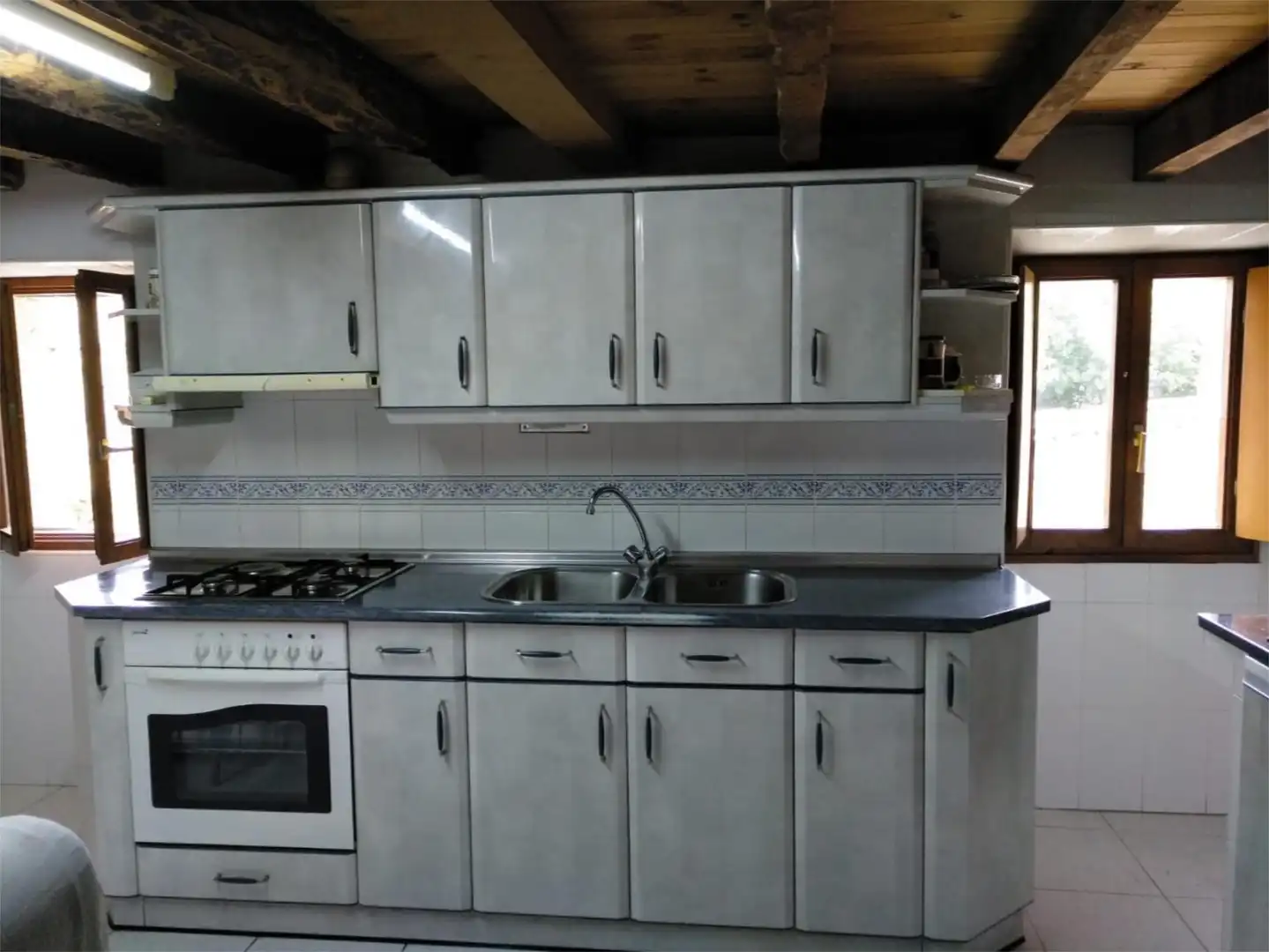 Küche von Wohnung zum Verkauf in Valle de Zamanzas mit Heizung, Privatgarten und Abstellraum