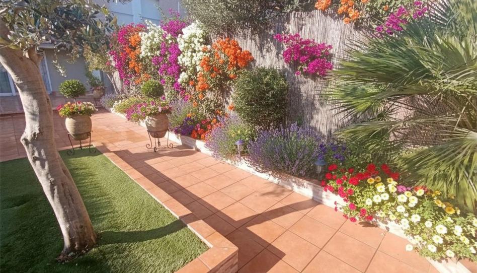 Pis en venda a Les Comes, Barcelona - imatge 1 Foto 1 de Pis en venda a Les Comes, Barcelona