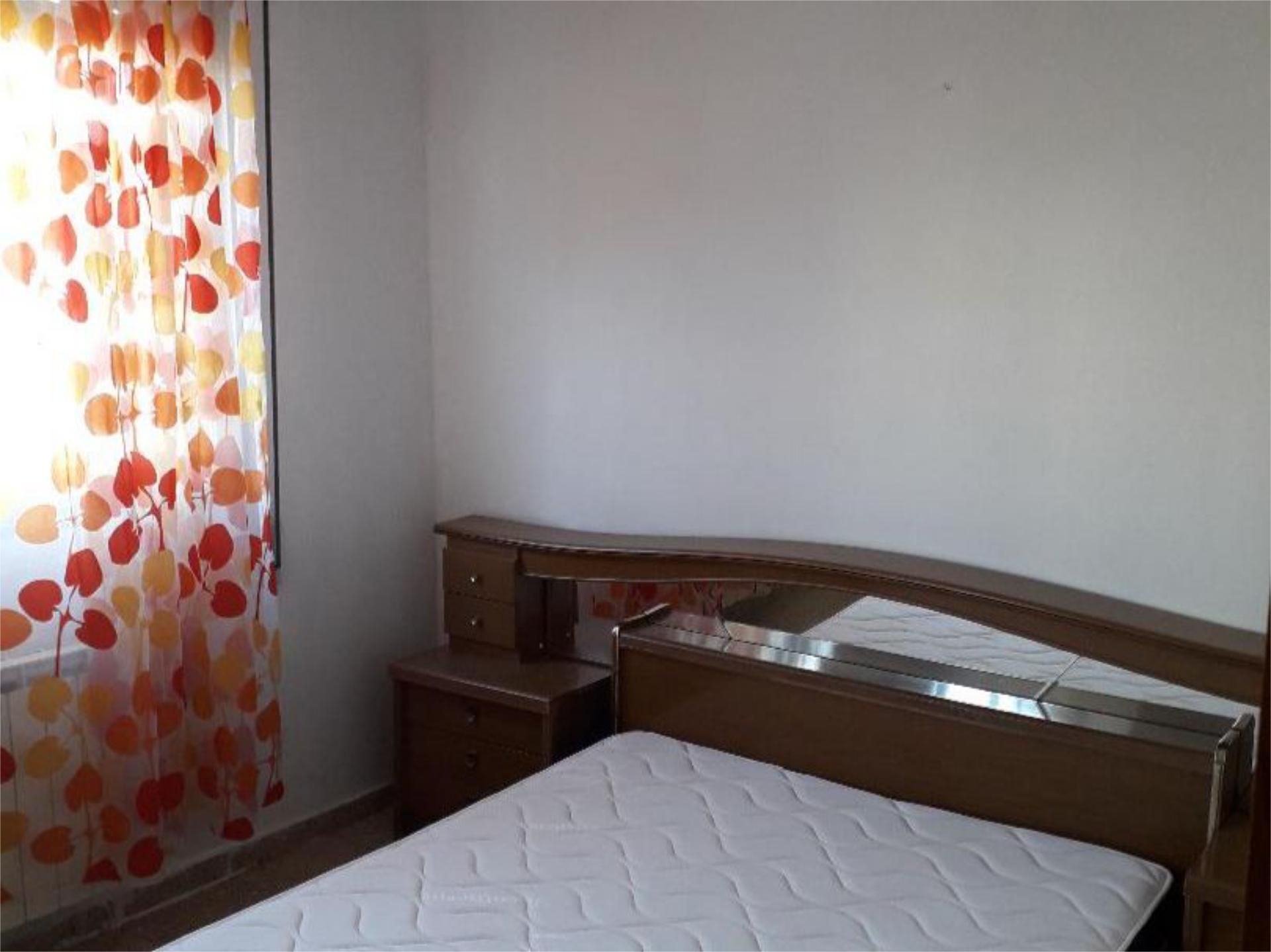 Flat for sale in Plaza Sagrado Corazón, 6, A Carballeira Bedroom of Flat for sale in Ourense Capital with Balcony