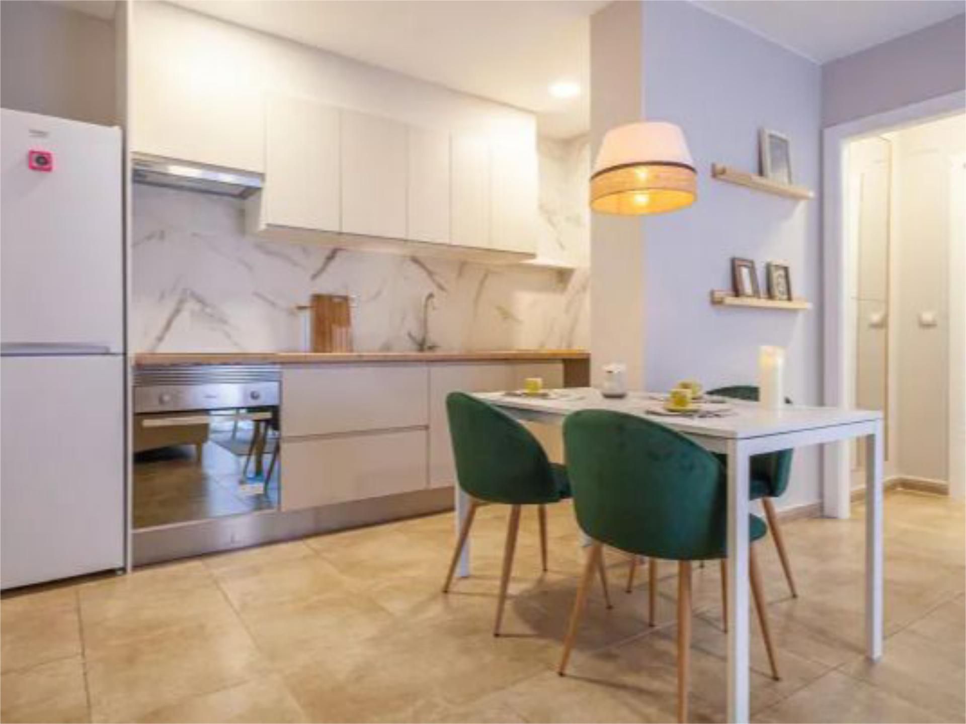 Pis en venda a Calle Río Tiétar, 11, Santa María de Benquerencia Cuina de Pis en venda en Toledo Capital amb Aire condicionat i Moblat