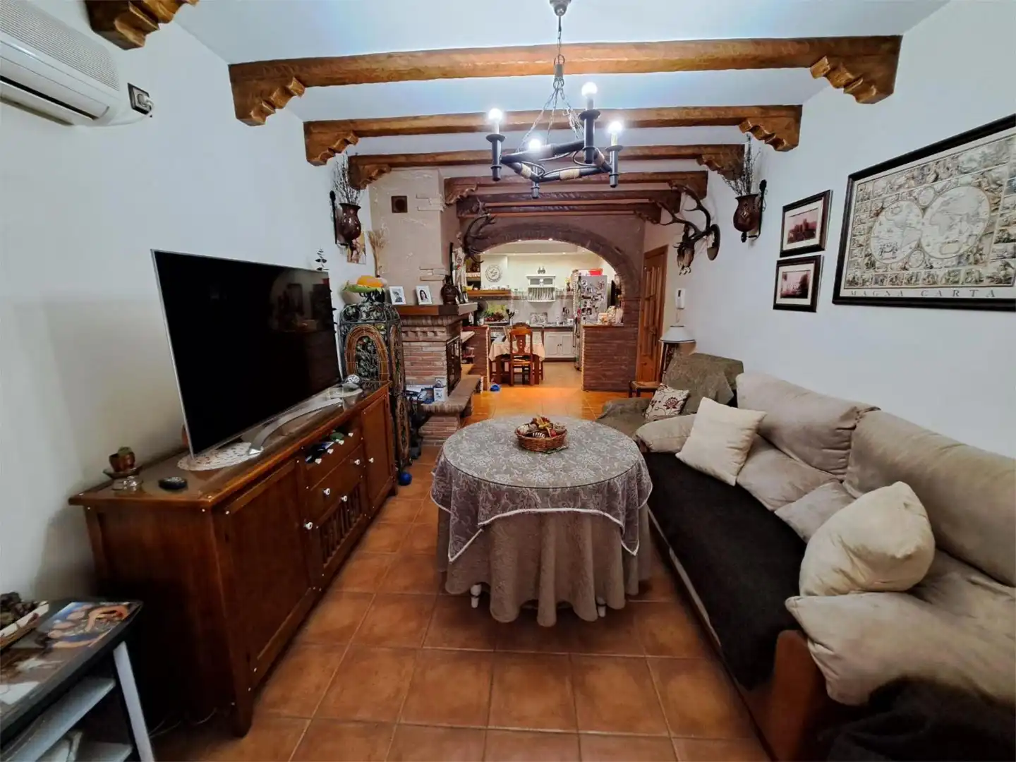 Pis en venda a Calle Bernardo Poblaciones, 18, Baños de la Encina Sala d'estar de Pis en venda en Baños de la Encina amb Aire condicionat, Calefacció i Terrassa