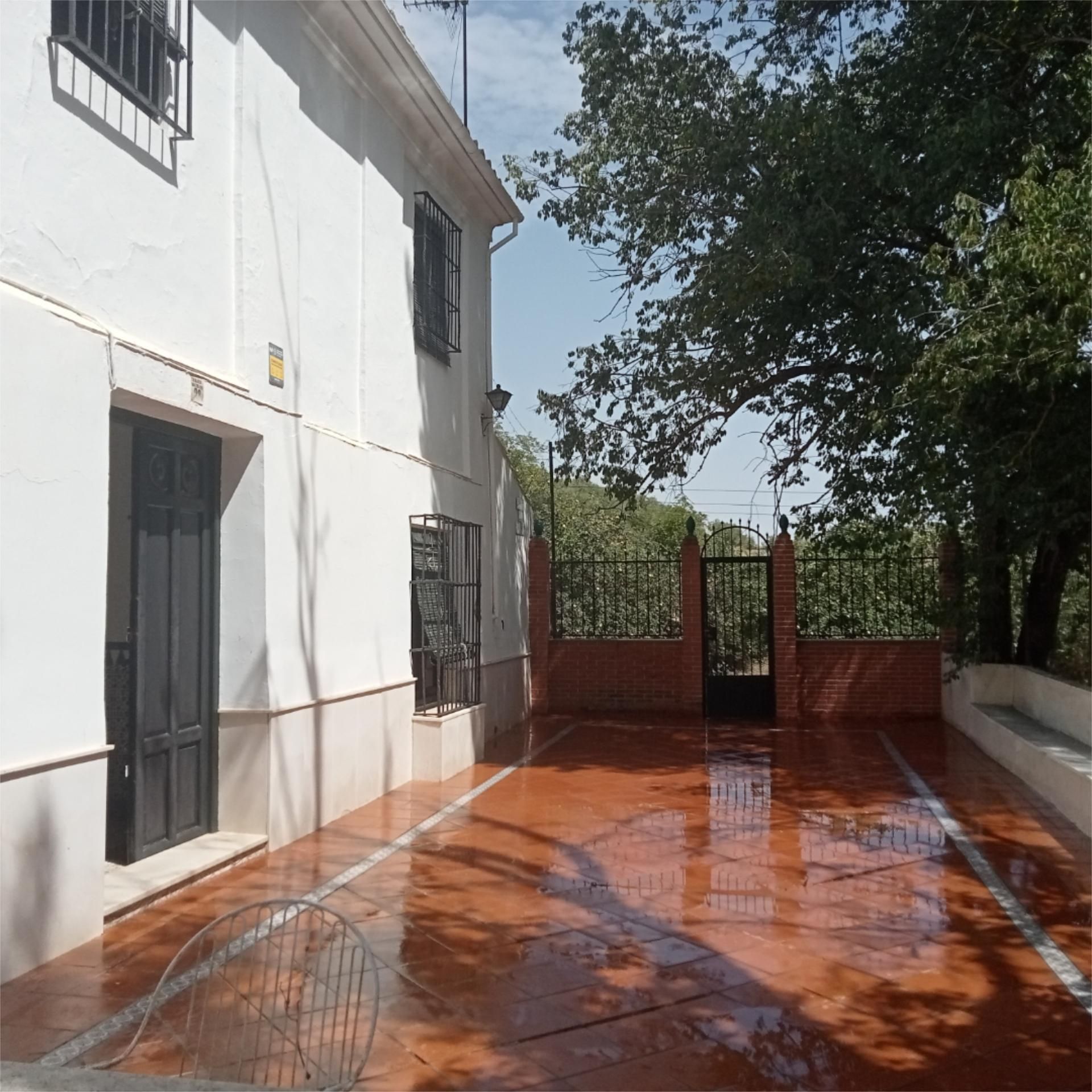 Casa o xalet en venda a Calle Jardines, 20, Priego de Córdoba Vista exterior de Casa o xalet en venda en Priego de Córdoba amb Calefacció, Jardí privat i Terrassa