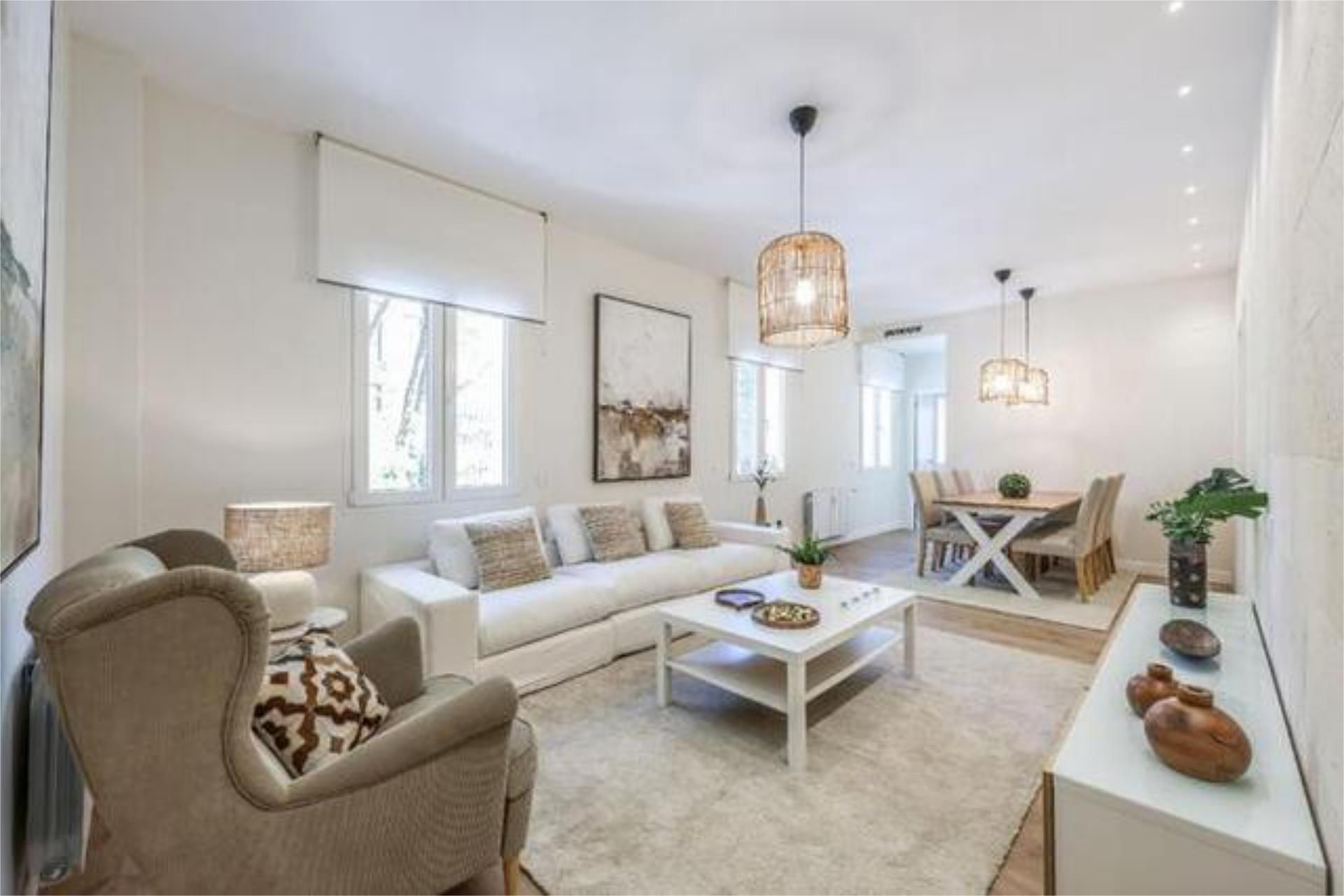 Flat for sale in Jerónimos Living room of Flat for sale in Madrid Capital