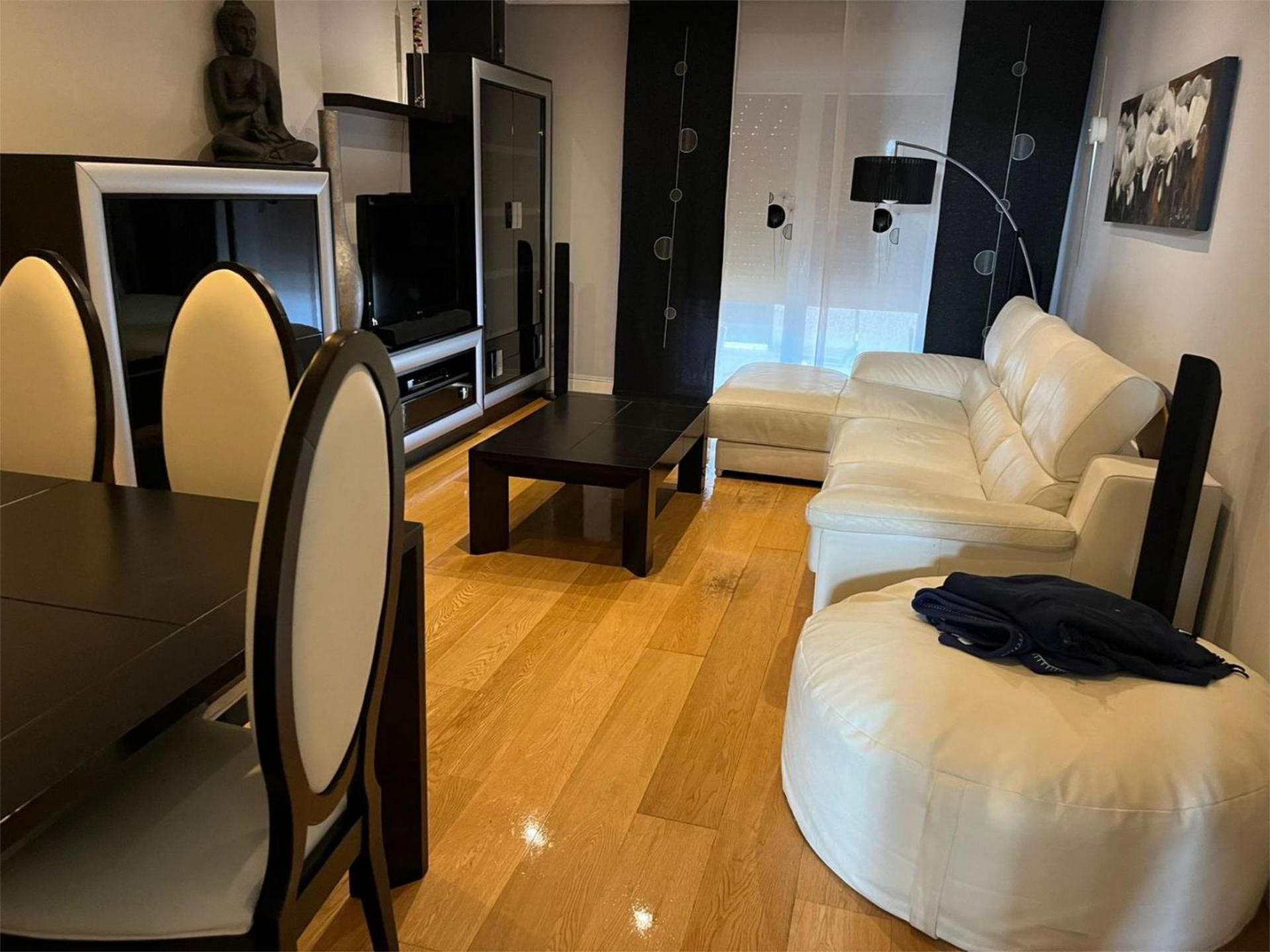 House or chalet to rent in Calle Teresa de Calcuta, 83, Hervencias Living room of House or chalet to rent in Ávila Capital with Heating, Private garden and Parquet flooring