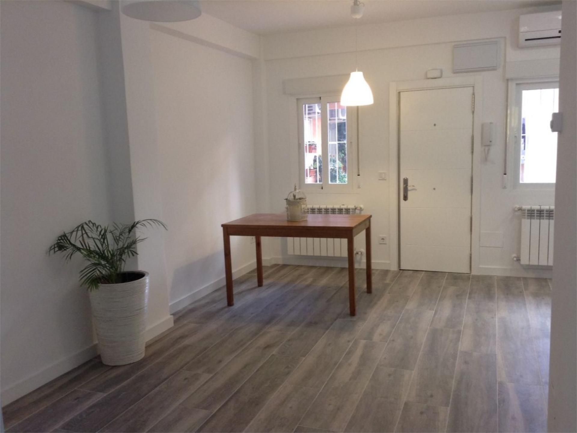 Pis de lloguer a Calle Fernando Díaz de Mendoza, 59, Comillas Menjador de Pis de lloguer en Madrid Capital amb Aire condicionat