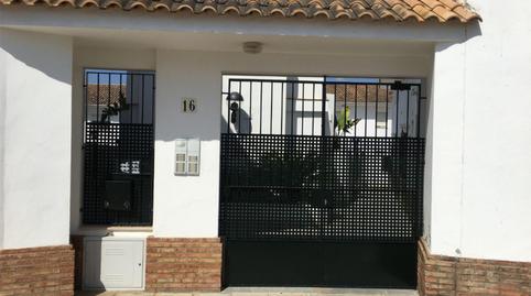 Foto 2 de Pis de lloguer a Calle Guadiamar, 14, Sanlúcar la Mayor, Sevilla