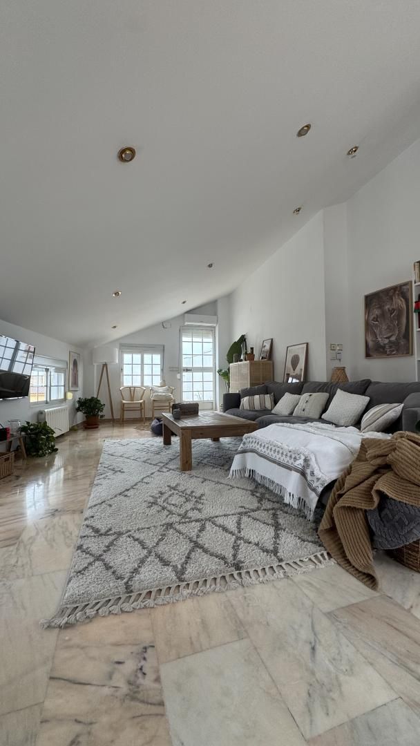 Single-family semi-detached to share in Calle Atarazana, 9, La Zubia Ciudad Living room of Single-family semi-detached to share in La Zubia with Air Conditioner, Terrace and Furnished