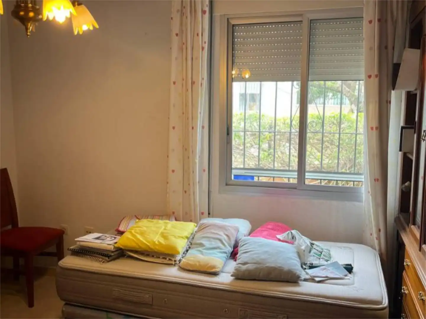 Houses for sale in Calle Mallorca, 2, El Retiro - La Vid Bedroom of Houses for sale in Jerez de la Frontera with Air Conditioner, Heating and Private garden