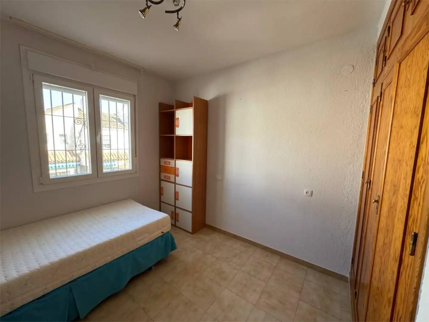 Houses for sale in Calle Mallorca, 2, El Retiro - La Vid Bedroom of Houses for sale in Jerez de la Frontera with Air Conditioner, Heating and Private garden