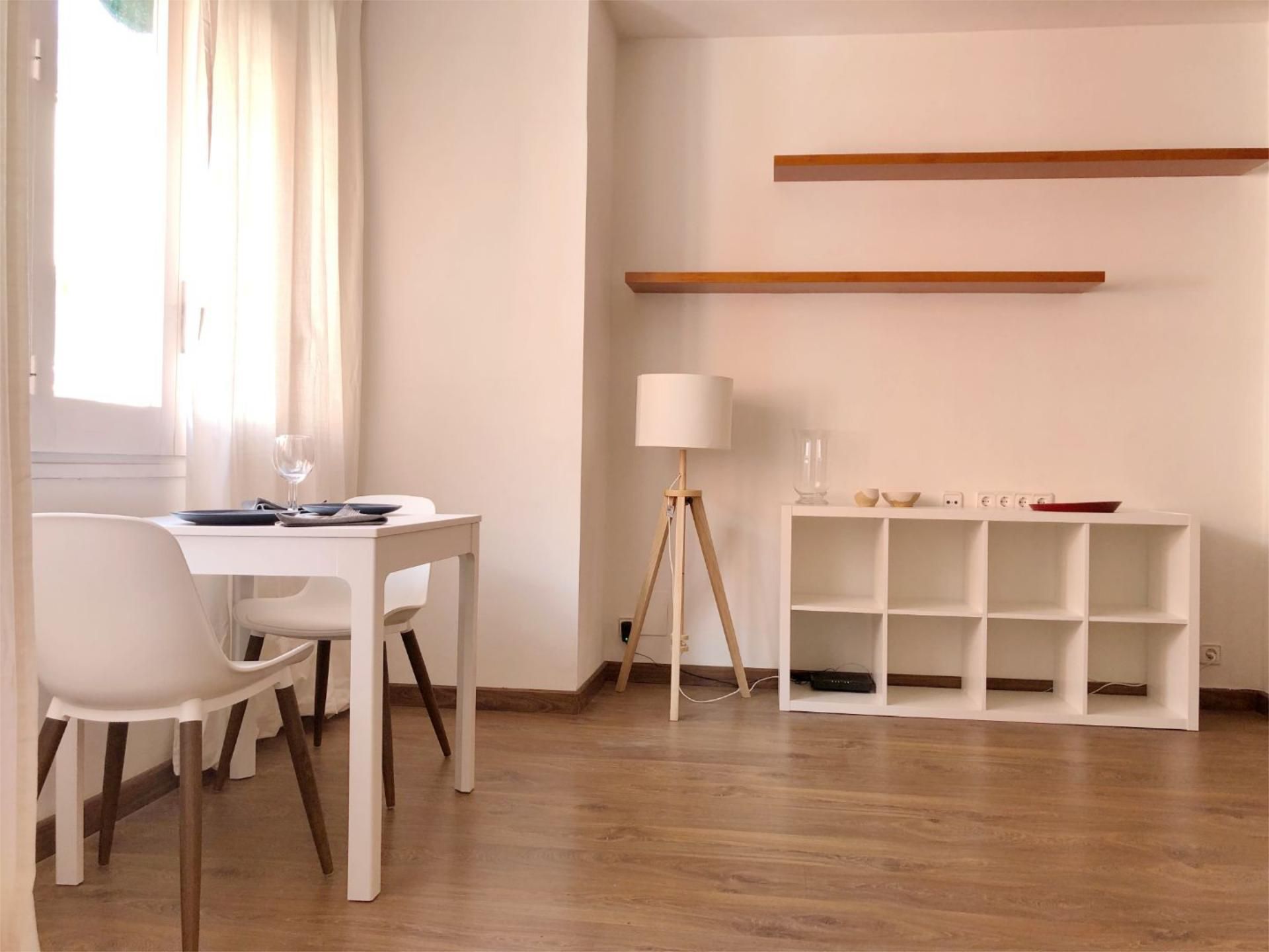 Apartment to rent in Carrer de Saragossa, 95, El Putget i el Farró Dining room of Apartment to rent in Barcelona Capital with Air Conditioner, Heating and Parquet flooring