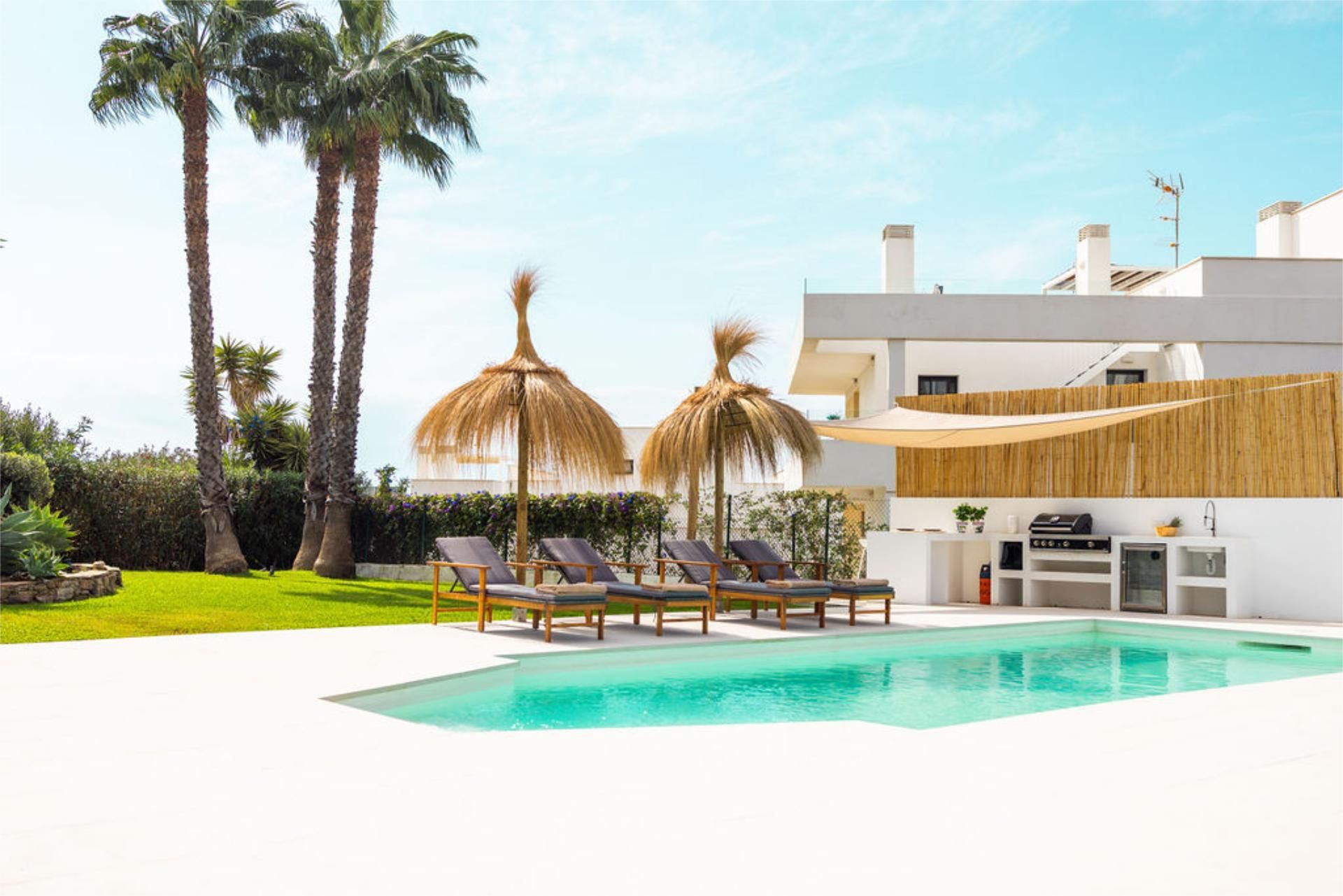 Casa o xalet en venda a Calle del Cielo, 9, Guadalobón Piscina de Casa o xalet en venda en Estepona amb Aire condicionat, Terrassa i Piscina