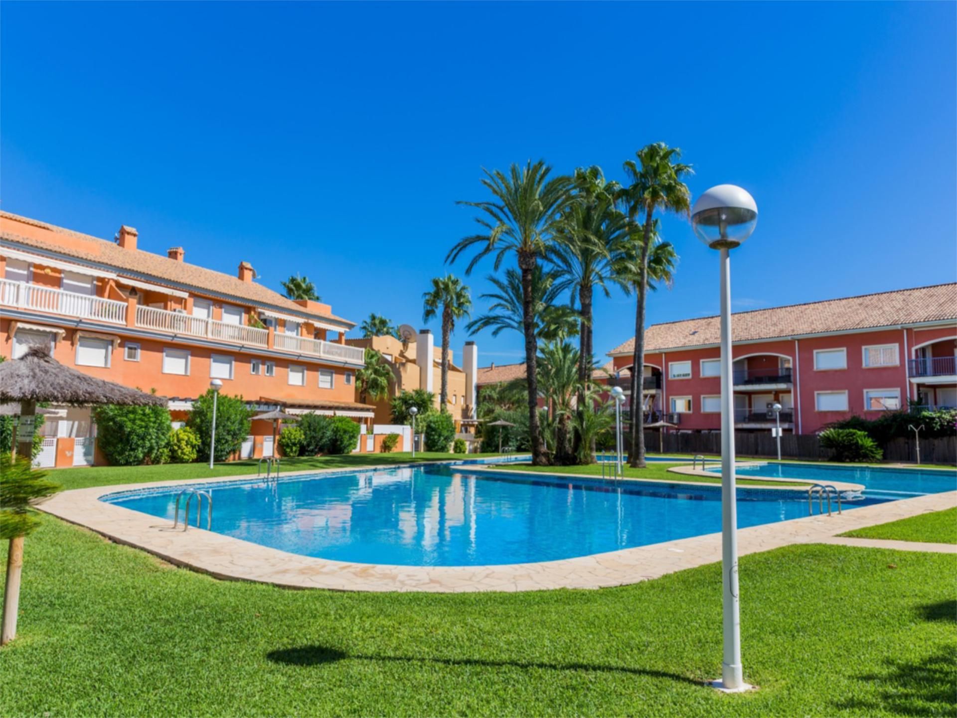 Flat for sale in Carrer Gèvova, 56, Jávea / Xàbia Exterior view of Flat for sale in Jávea / Xàbia with Air Conditioner, Terrace and Swimming Pool