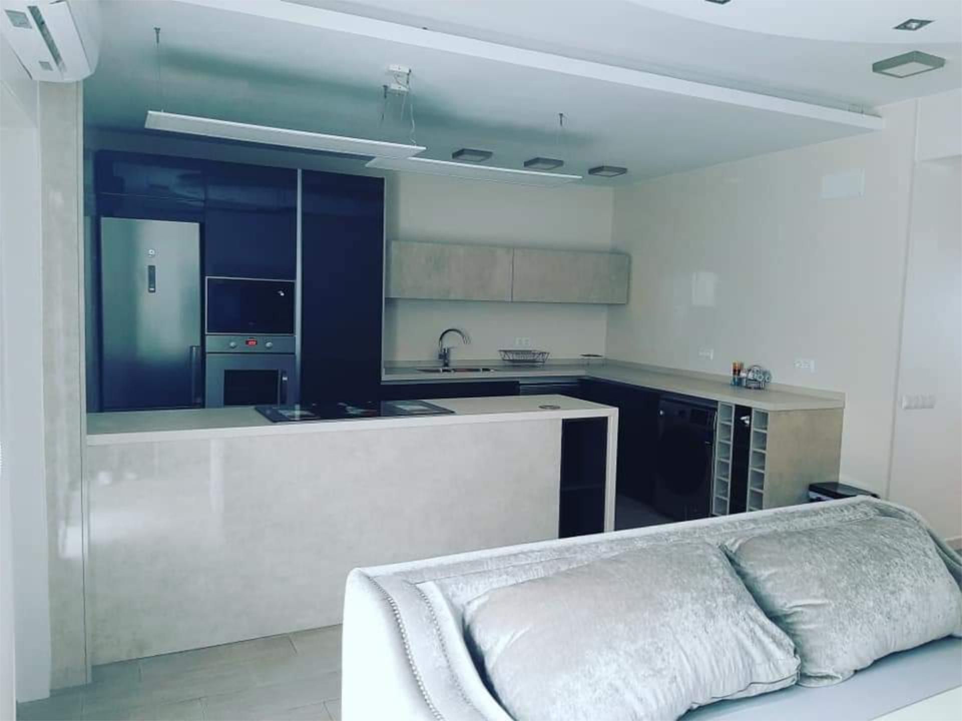 Single-family semi-detached to rent in Calle Laguna de Caro, 10, Los Palacios y Villafranca