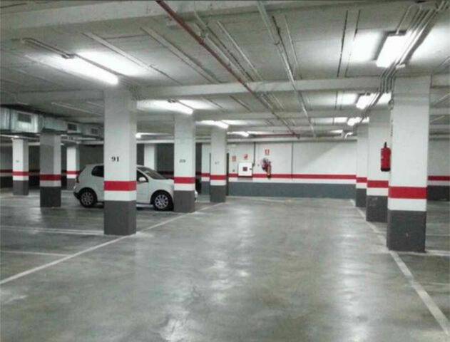 Garaje en Alquiler en Las Escobetas