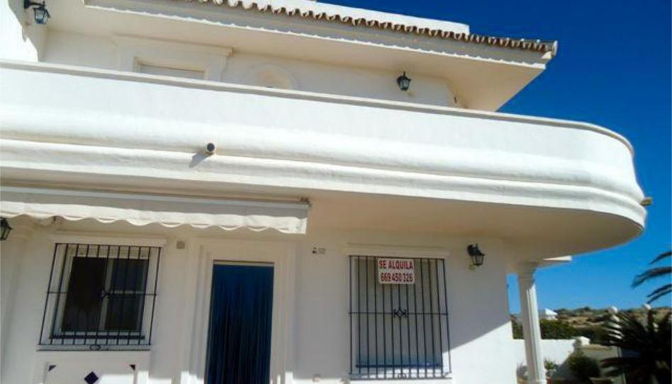 Casa adosada de lloguer a Almonte ciudad, Huelva - imatge 1 Foto 1 de Casa adosada de lloguer a Almonte ciudad, Huelva