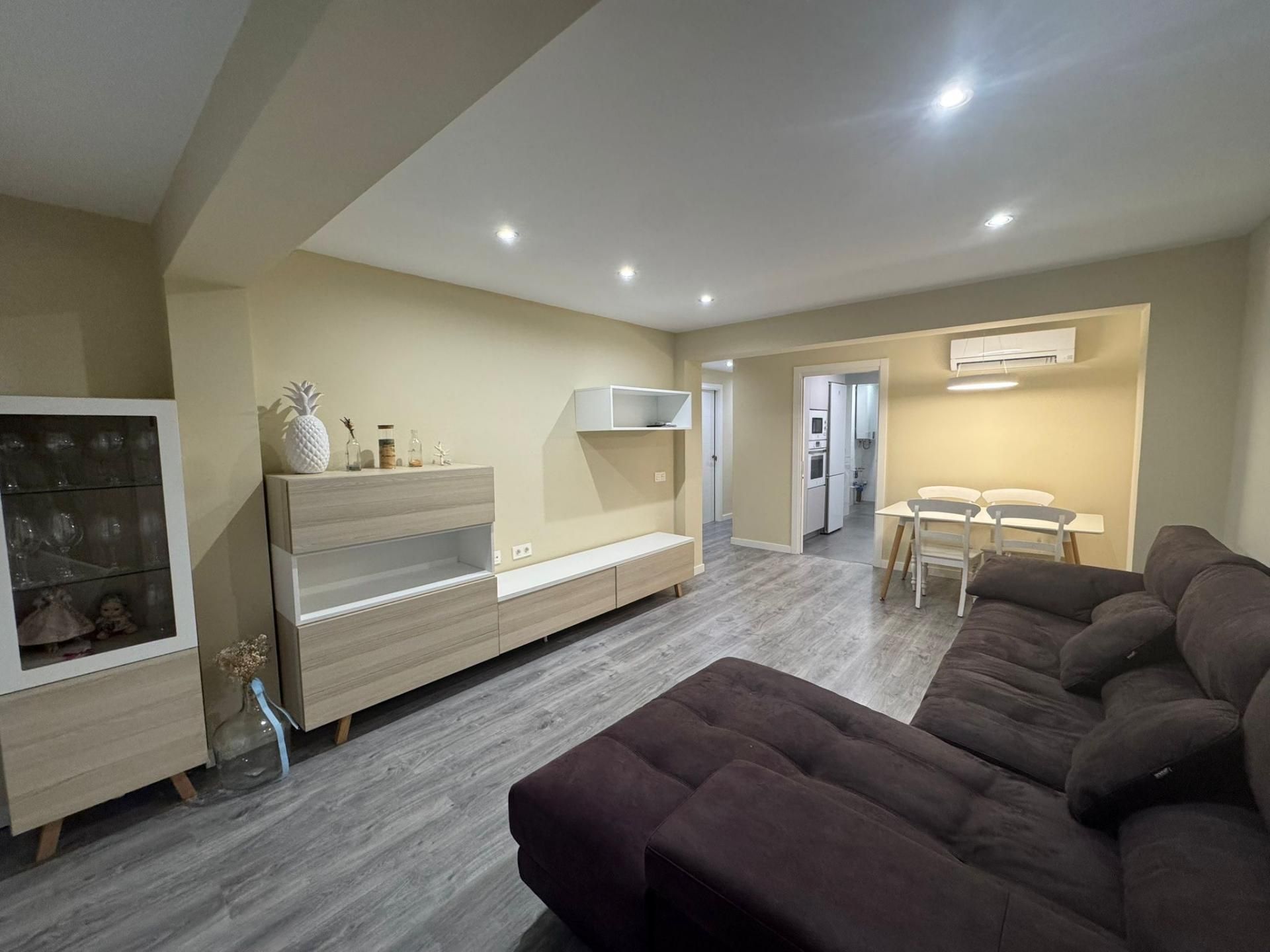 Flat to rent in Calle Martín Alonso, 12, Castellón de la Plana / Castelló de la Plana Flat to rent in Castellón de la Plana / Castelló de la Plana with Air Conditioner and Balcony