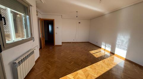 Photo 3 of Flat to rent in Calle de Suecia, 83, Rosas - Musas,  Madrid Capital