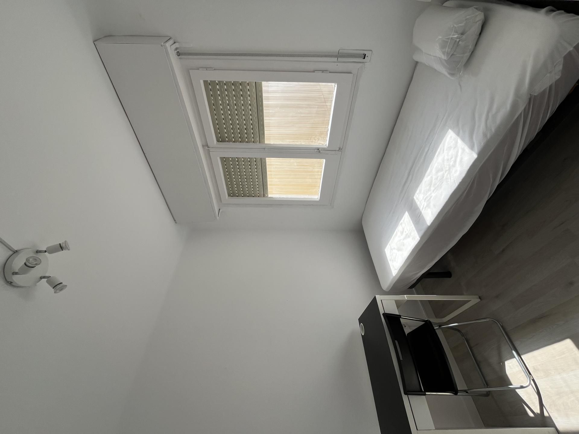 Flat to share in Carrer de Frederic Prats, 60, Centre Bedroom of Flat to share in L'Hospitalet de Llobregat with Parquet flooring, Furnished and Balcony