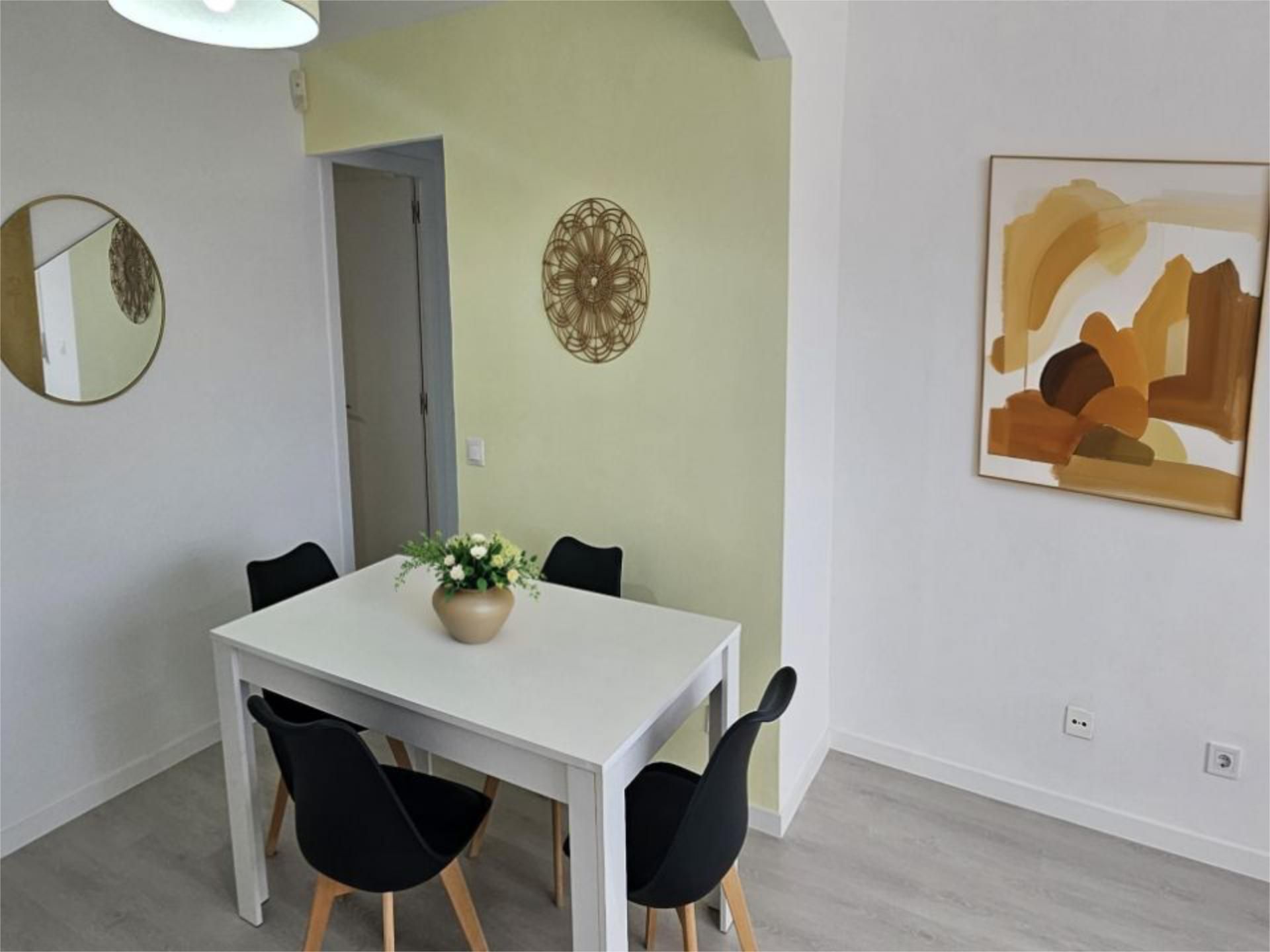 Flat for sale in Calle Adora, 7, San Fermín Dining room of Flat for sale in Madrid Capital with Heating, Terrace and Furnished