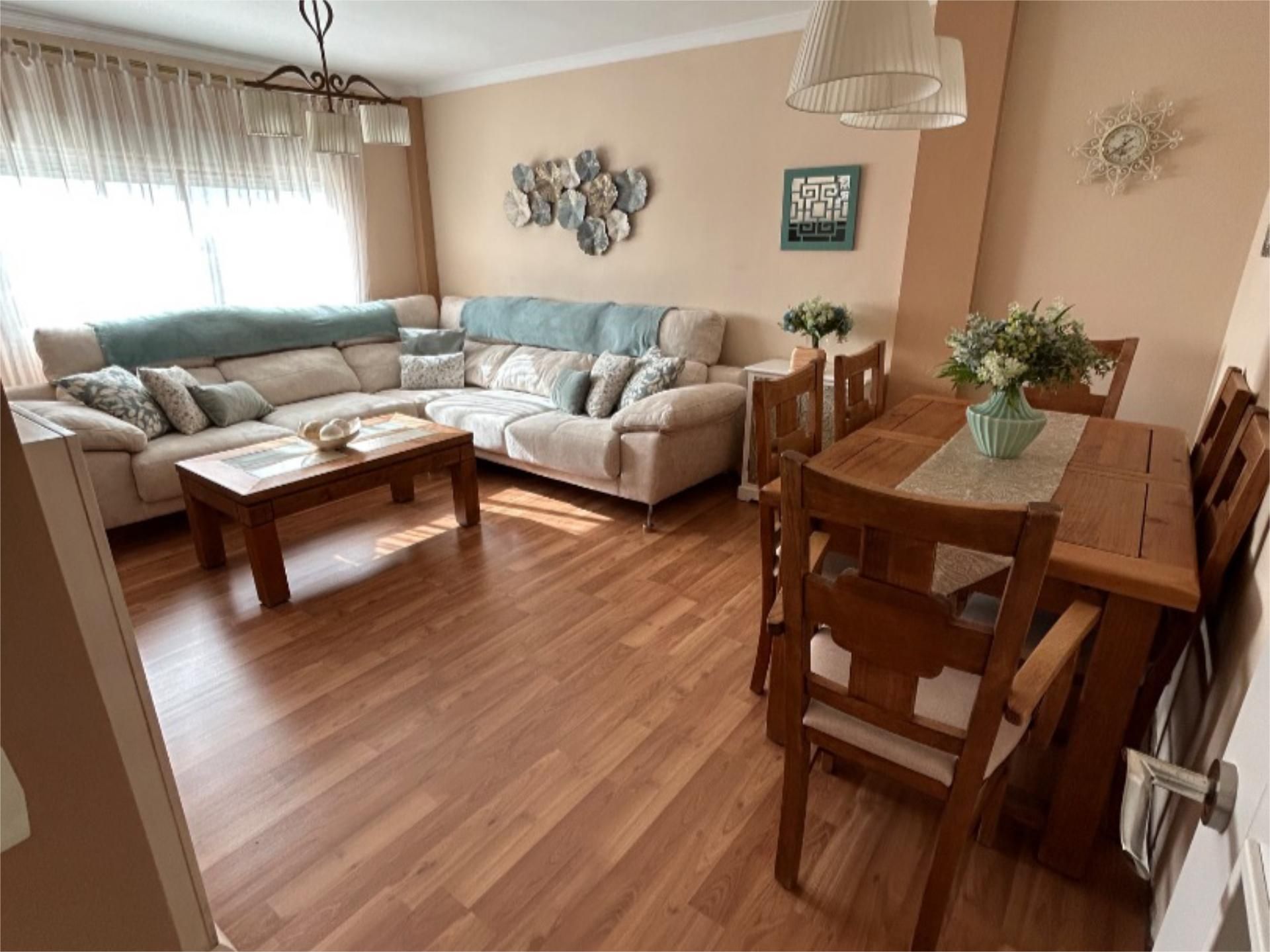 Flat for sale in Avenida María Auxiliadora, Montealto Living room of Flat for sale in Jerez de la Frontera with Air Conditioner, Heating and Parquet flooring