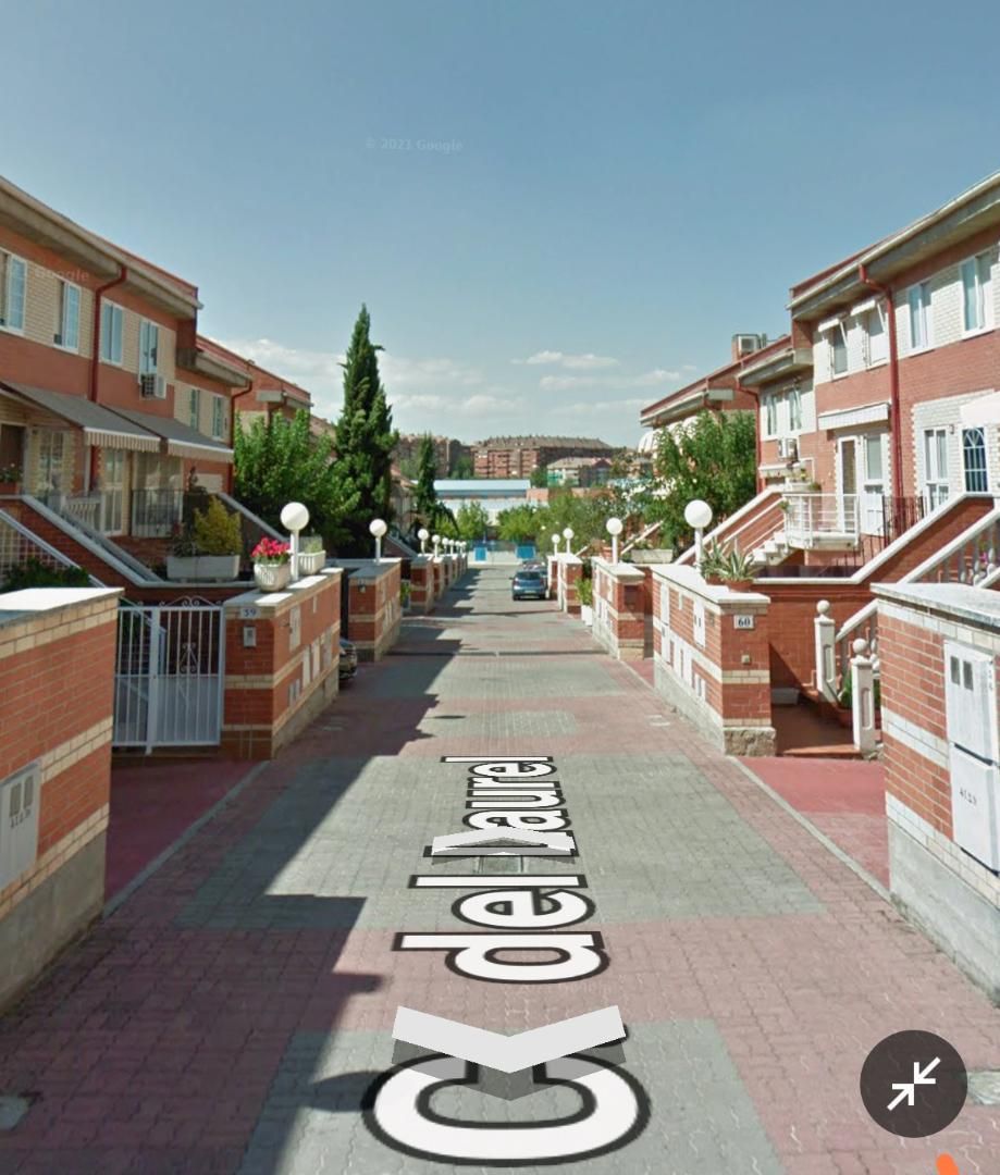 Casa o xalet en venda a Calle del Laurel, 26, Estación - Centro Vista exterior de Casa o xalet en venda en Tres Cantos amb Calefacció, Jardí privat i Parquet