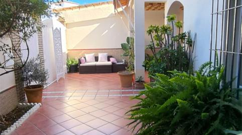 Casa adosada en venda a Calle Tifón, 3, La Soledad, Cádiz - imatge 2 Foto 2 de Casa adosada en venda a Calle Tifón, 3, La Soledad, Cádiz