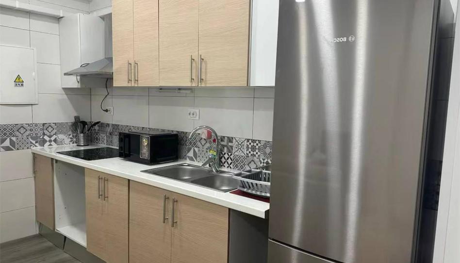 Flat to rent in Calle Hernán Ruiz, 26, El Cerro, Sevilla - image 1 Photo 1 of Flat to rent in Calle Hernán Ruiz, 26, El Cerro, Sevilla