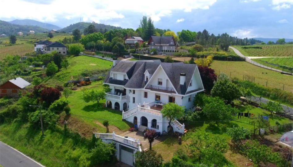 Foto 1 de Casa o xalet en venda a Travesía Carballal, 1, Petín, Ourense