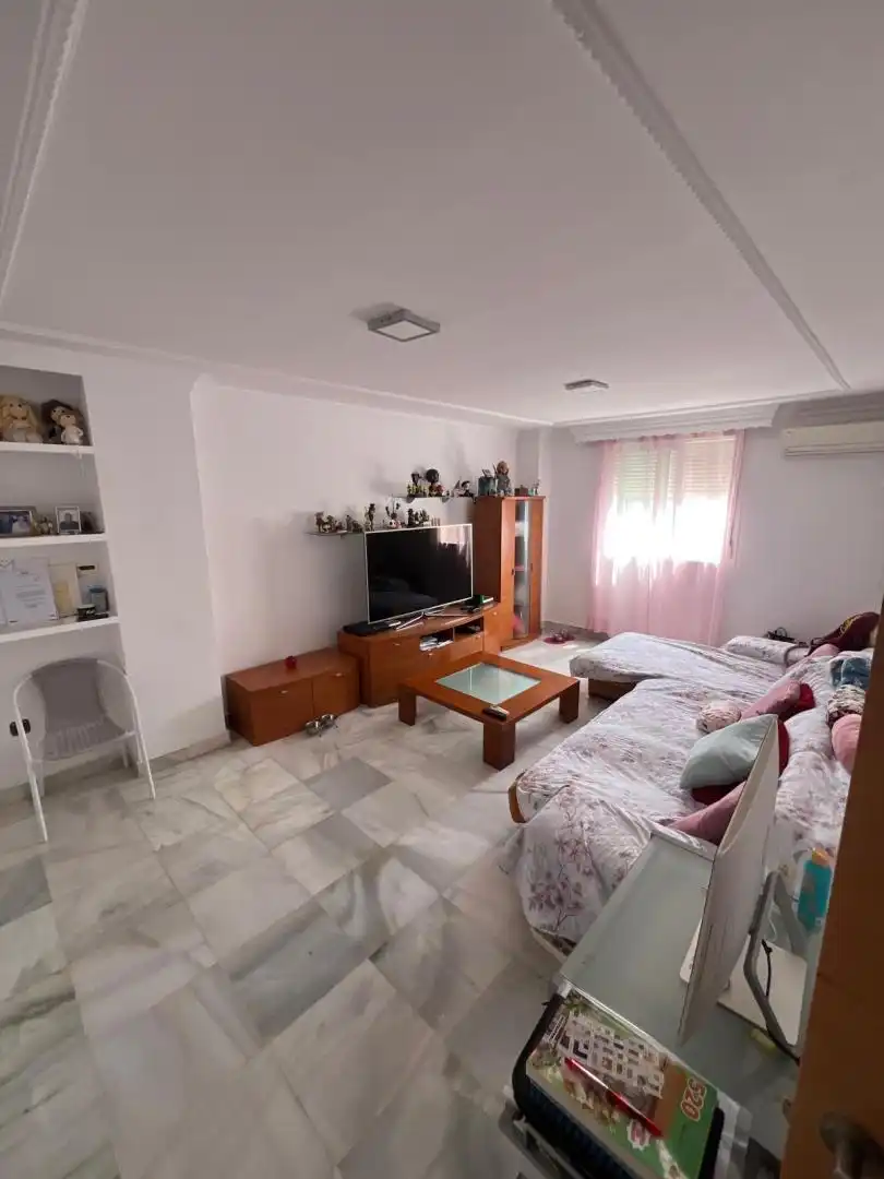 Piso en venta en Carretera Loma Larga, 15, Muelle Sala de estar de Piso en venta en Ceuta con Aire acondicionado, Amueblado y Parking comunitario