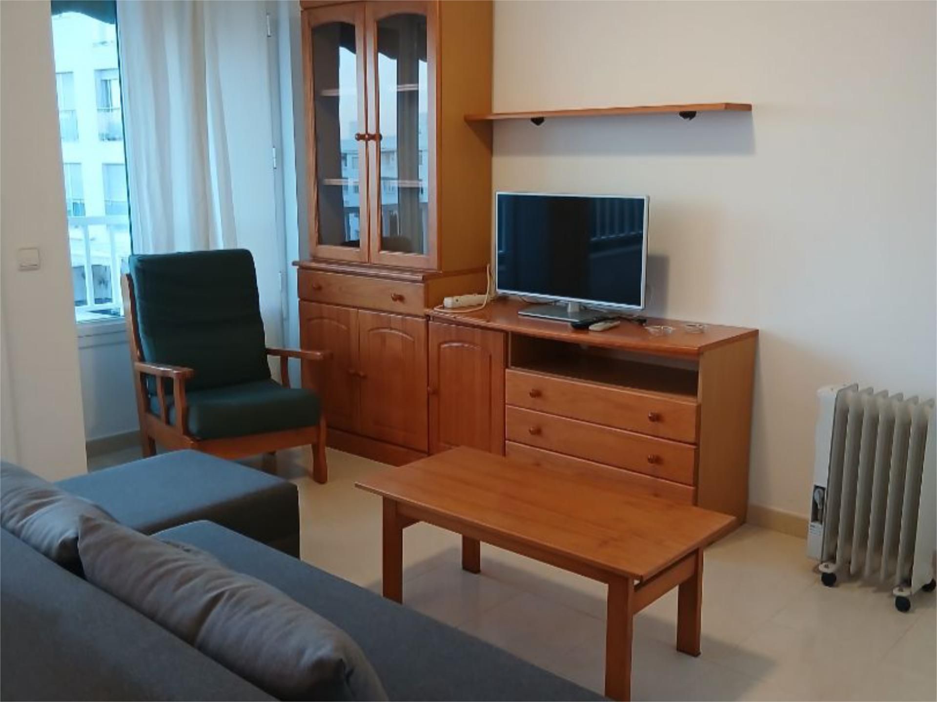 Duplex to rent in Camí de ses Vinyes, 73, Camí de Ses Vinyes Living room of Duplex to rent in Maó - Mahón with Air Conditioner, Terrace and Furnished