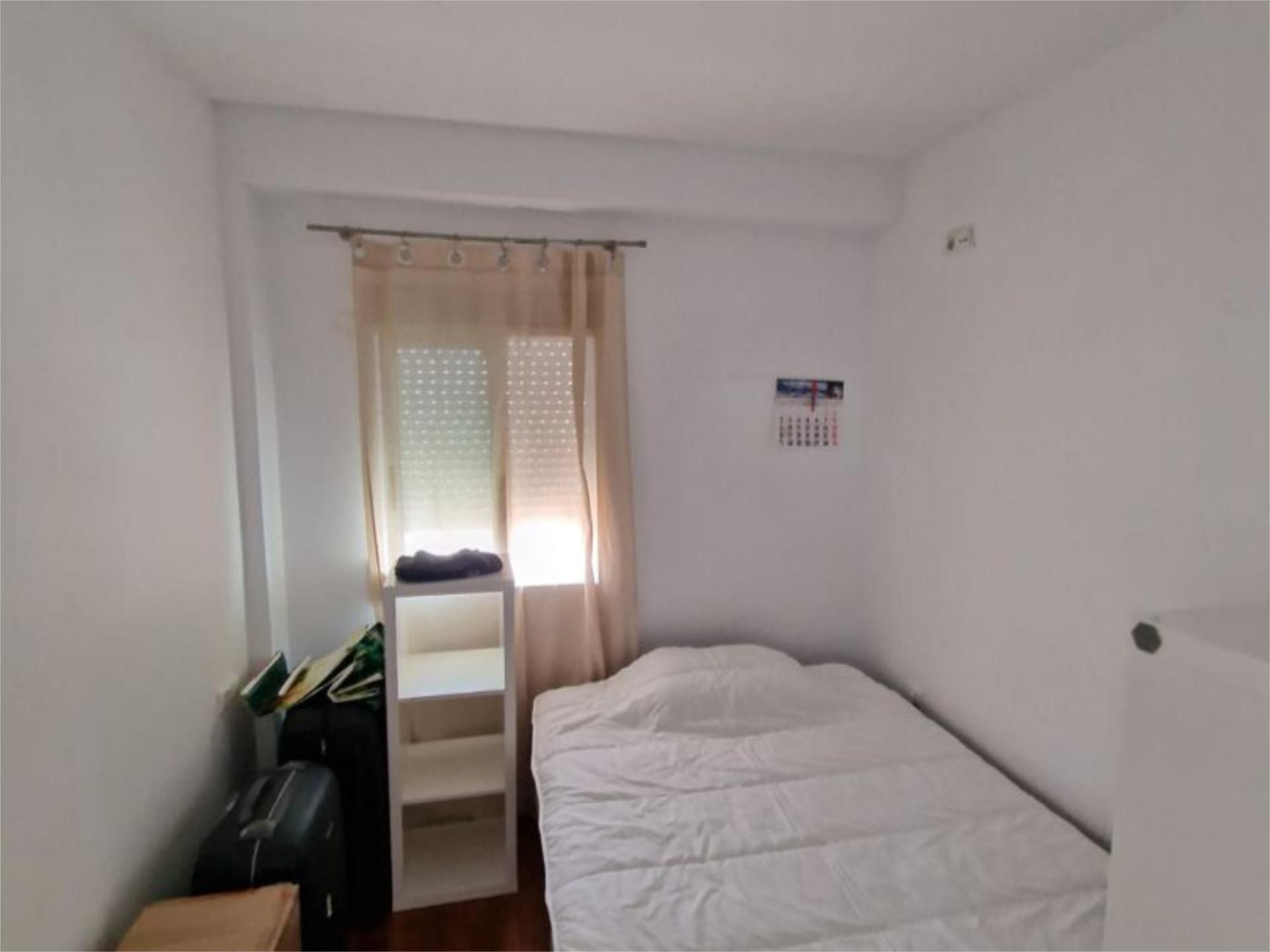 Bedroom of Flat to share in  Valencia Capital  with Air Conditioner, Heating and Parquet flooring