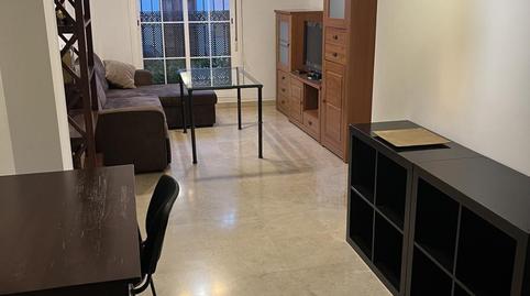 Foto 4 de Piso de alquiler en Calle Luis Ponce de León, 11, Huerta de la Reina - Trassierra, Córdoba