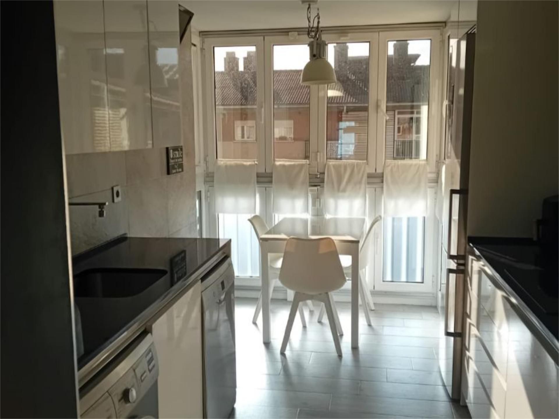 Flat to rent in De Sagastieder Ibilbidea, 5, Intxaurrondo Kitchen of Flat to rent in Donostia - San Sebastián with Heating, Parquet flooring and Furnished