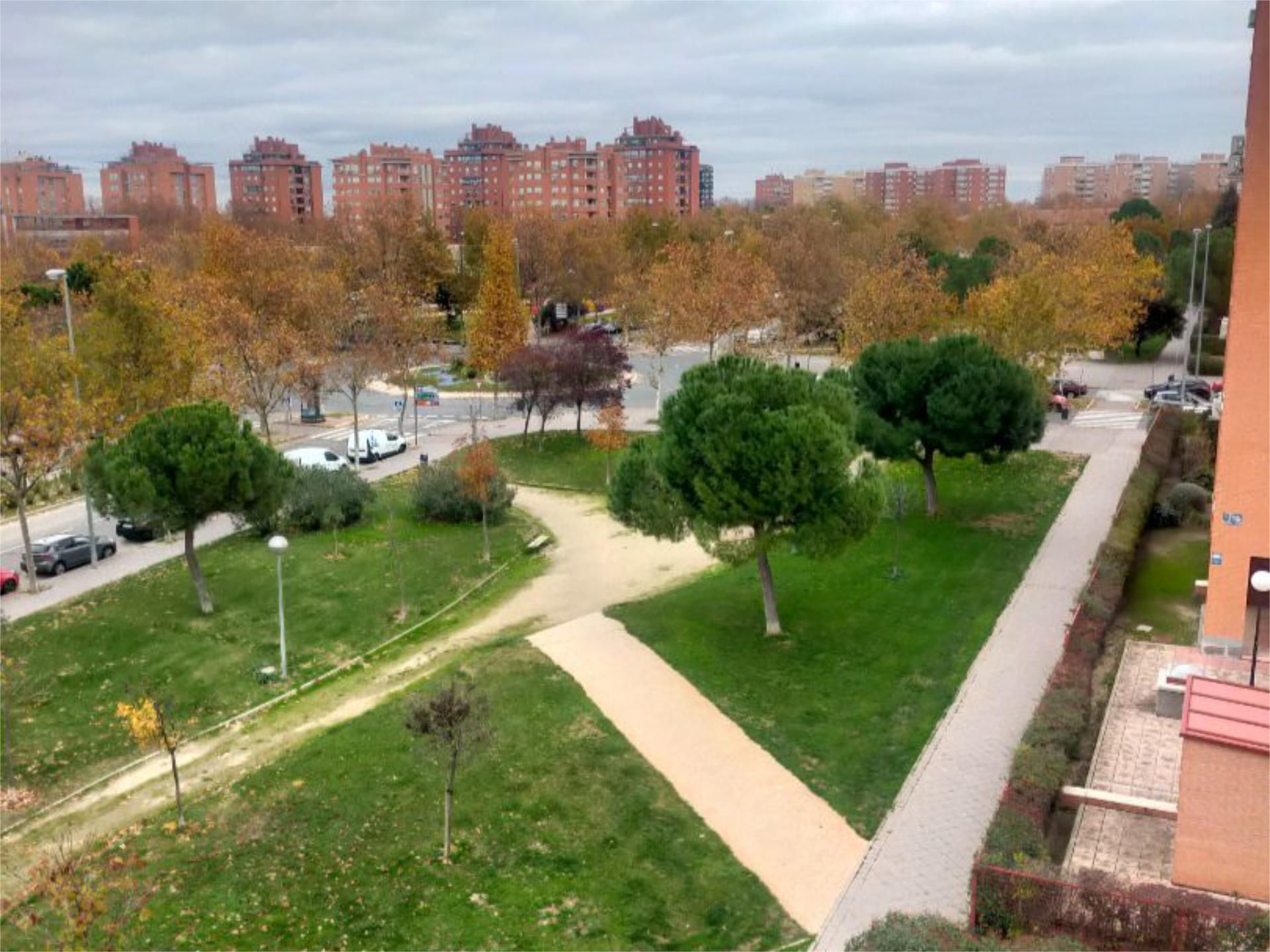 Flat for sale in Calle de las Trece Rosas, 8, Loranca Exterior view of Flat for sale in Fuenlabrada with Terrace and Balcony