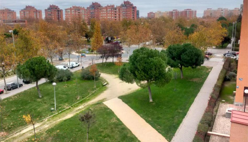 Foto 1 de Piso en venta en Calle de las Trece Rosas, 8, Loranca, Madrid