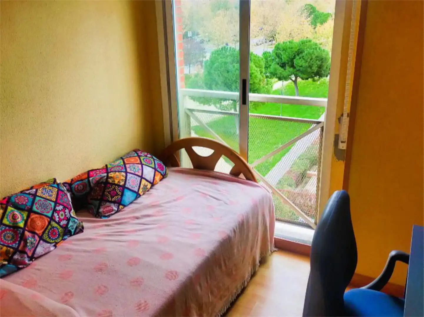 Habitación de Piso en venta en Fuenlabrada con Terraza y Balcón