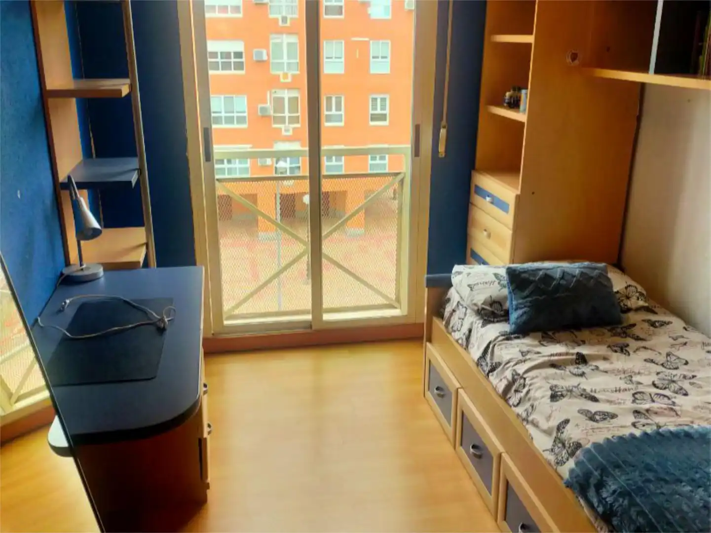 Habitación de Piso en venta en Fuenlabrada con Terraza y Balcón
