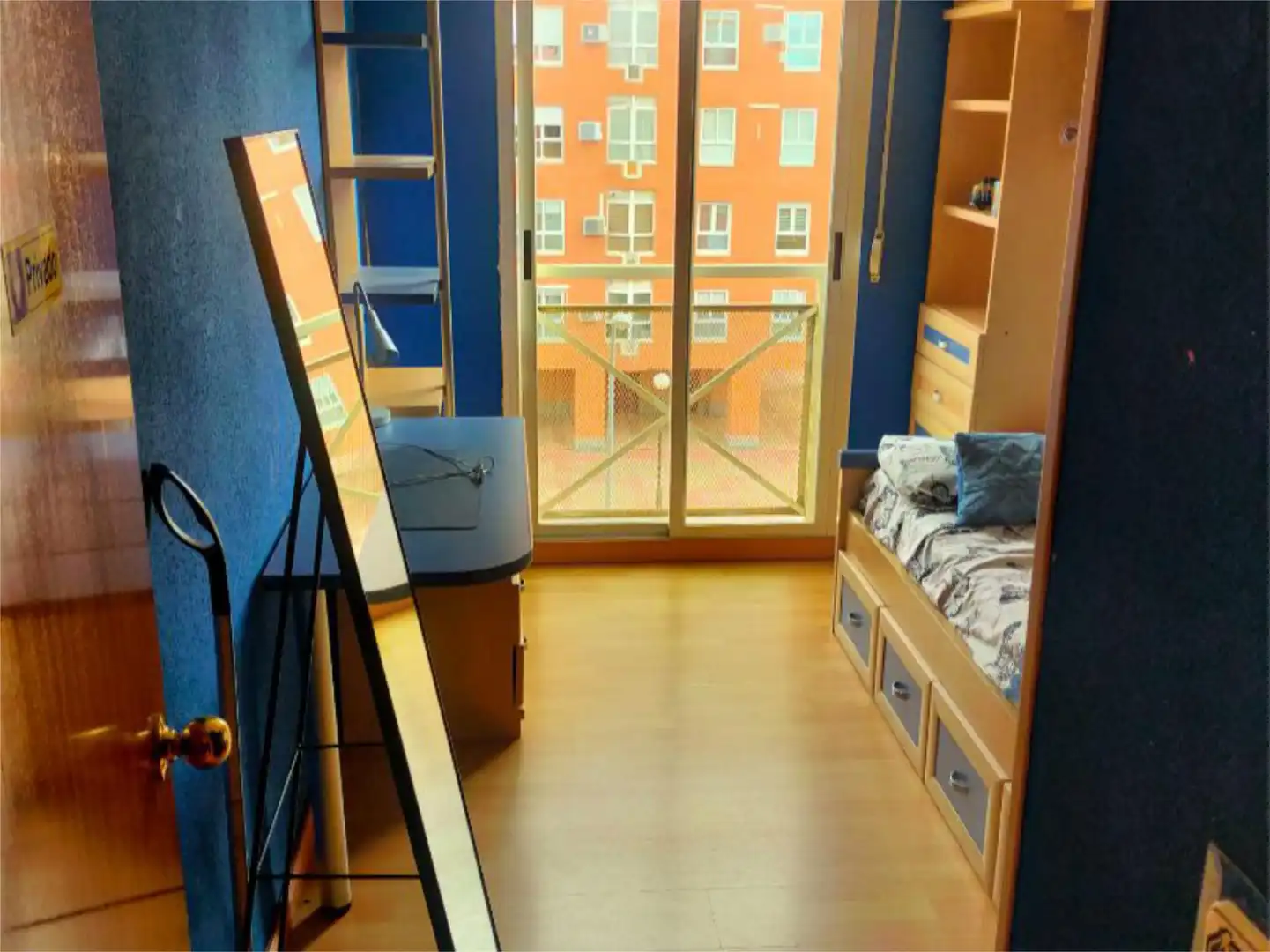 Habitación de Piso en venta en Fuenlabrada con Terraza y Balcón