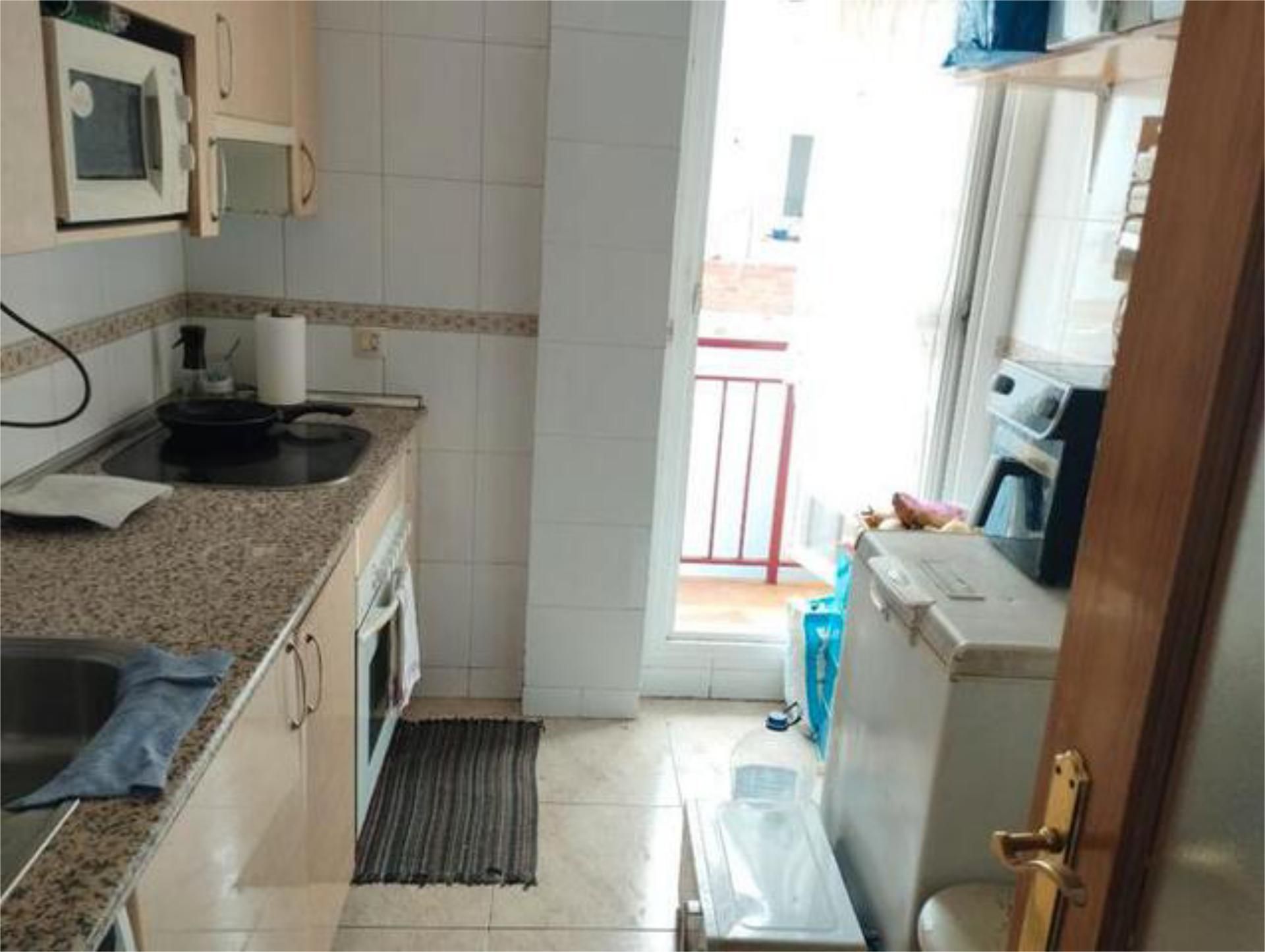 Piso en venta en Oliver Cocina de Piso en venta en Zaragoza Capital con Calefacción, Terraza y Trastero
