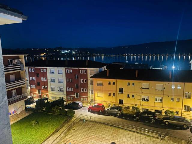 Piso en Venta en Calle Manuel Cortabitarte Balbín, 12 en San Vicente de la Barquera