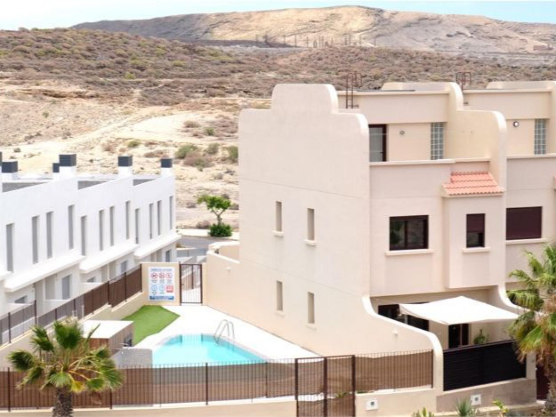 Exterior view of Flat for sale in Granadilla de Abona  with Terrace, Storage room and Swimming Pool