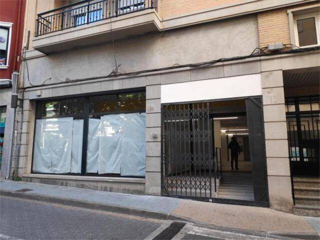 Local comercial en Alquiler en Centro