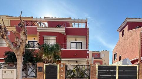 Casa adosada en venta en Calle Margarita Mojón, 29, El Mojón, Alicante - imagen 2 Foto 2 de Casa adosada en venta en Calle Margarita Mojón, 29, El Mojón, Alicante