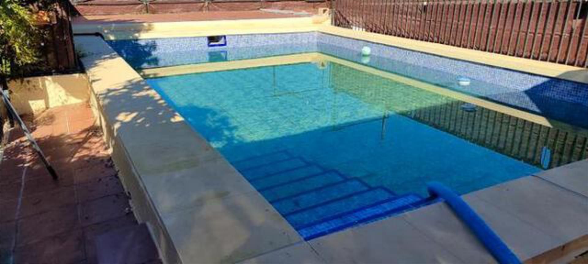 Casa adosada en venda a Alcolea Piscina de Casa adosada en venda en Córdoba Capital amb Terrassa i Piscina