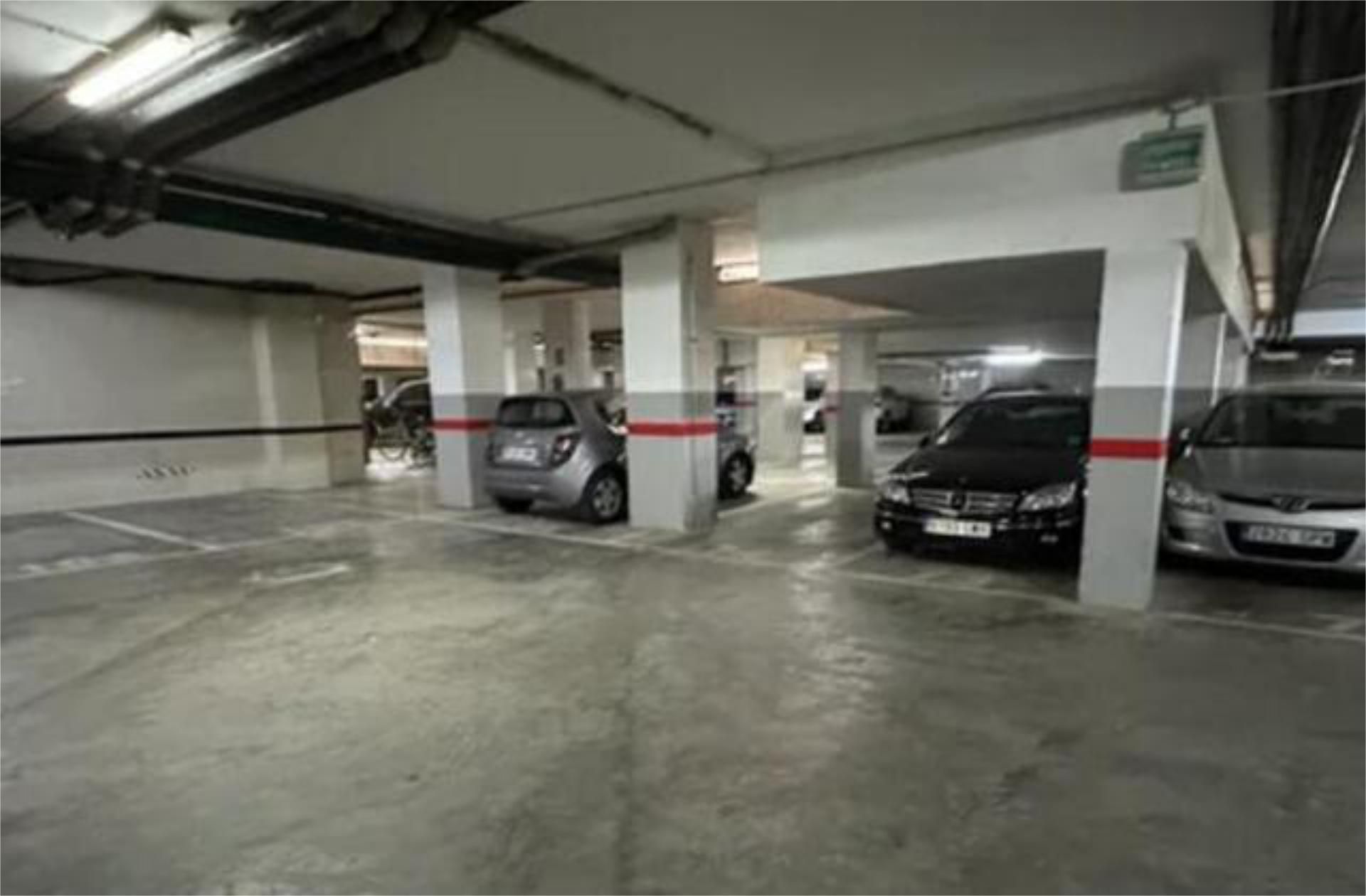 Garage to rent in Jaume Roig Parking of Garage to rent in Valencia Capital